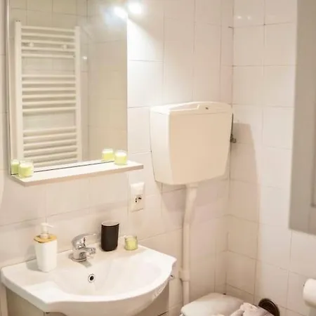 Bilocale Nel Cuore Della Citta Apartment *